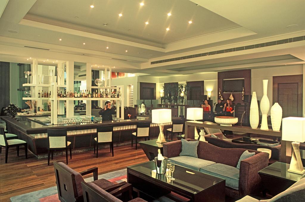 Radisson Noida Otel Dış mekan fotoğraf