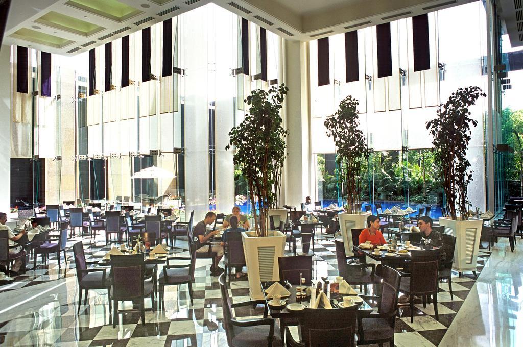 Radisson Noida Otel Dış mekan fotoğraf