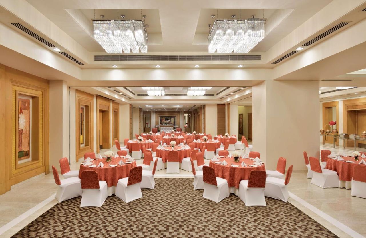 Radisson Noida Otel Dış mekan fotoğraf