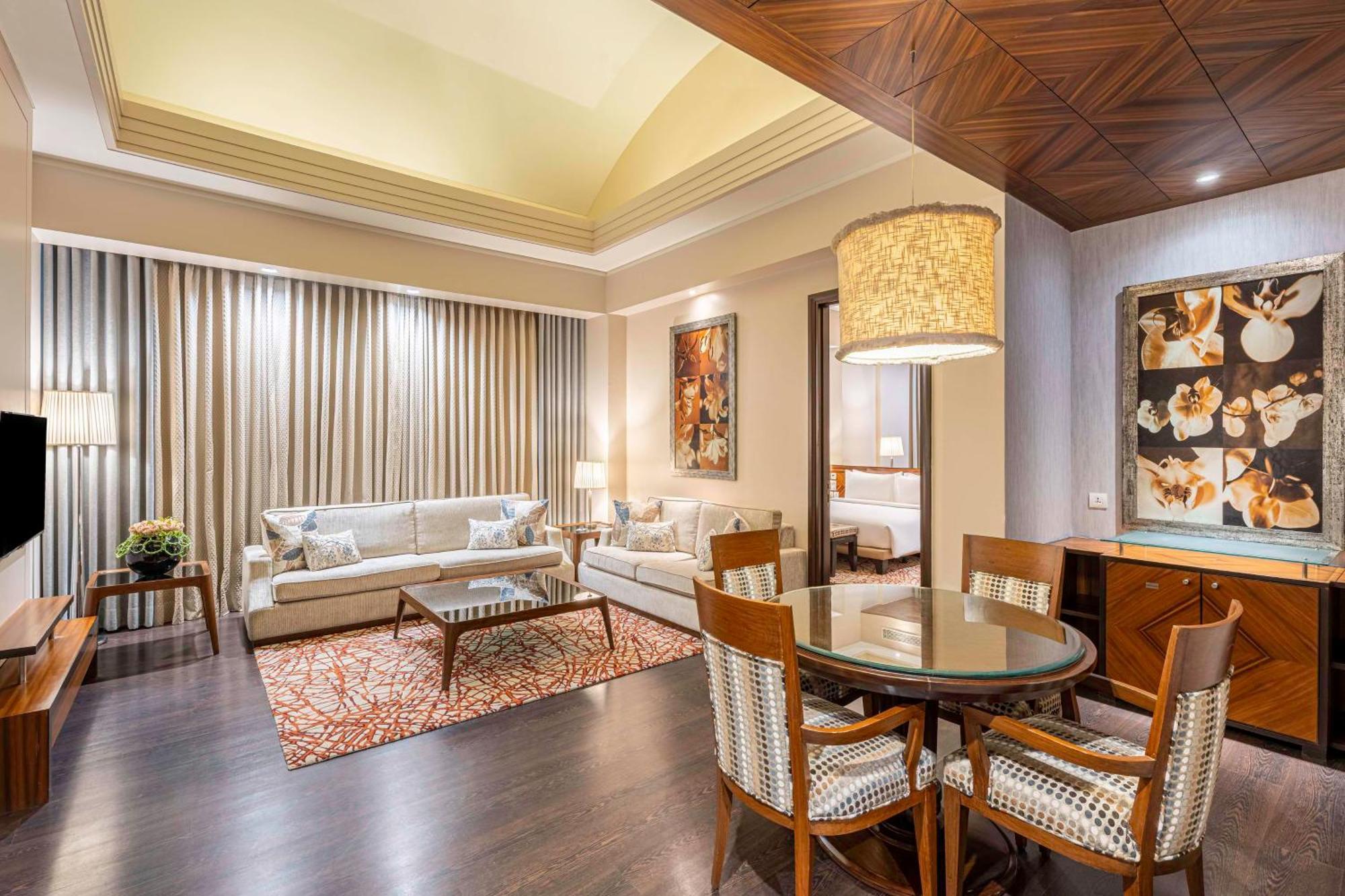 Radisson Noida Otel Dış mekan fotoğraf