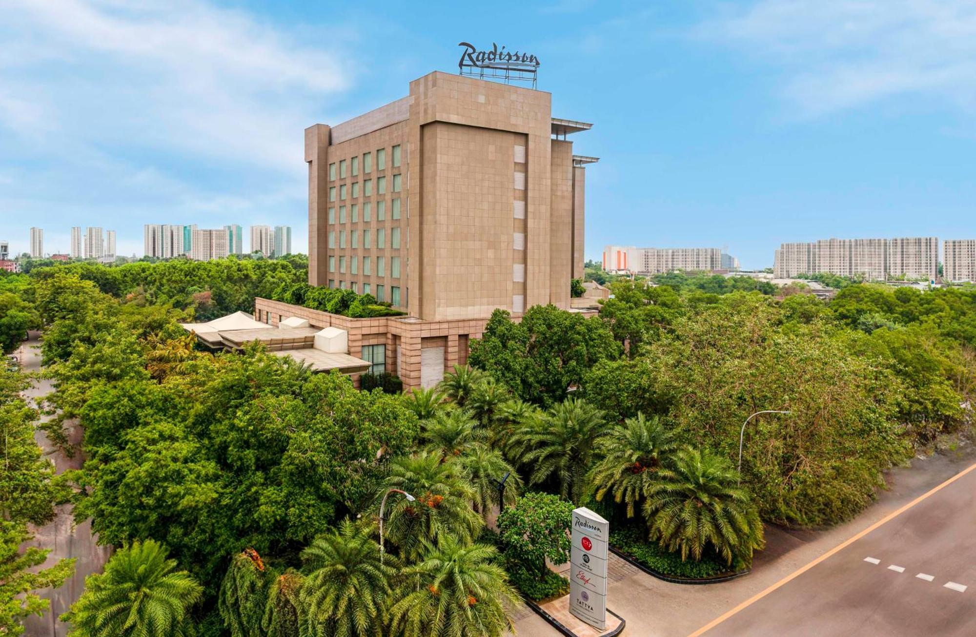 Radisson Noida Otel Dış mekan fotoğraf