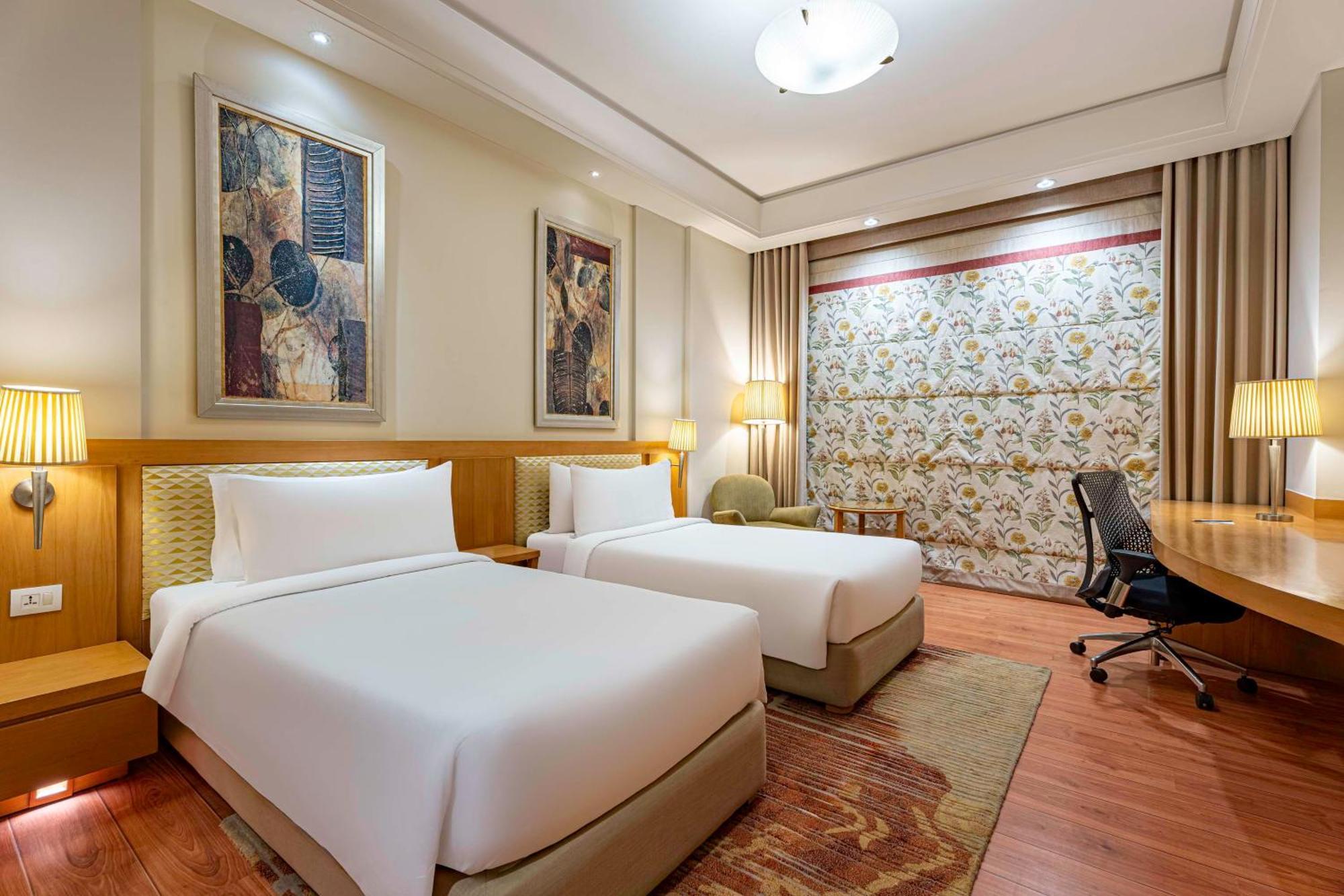 Radisson Noida Otel Dış mekan fotoğraf