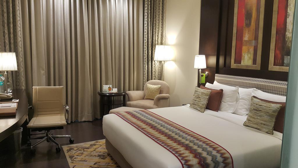 Radisson Noida Otel Dış mekan fotoğraf