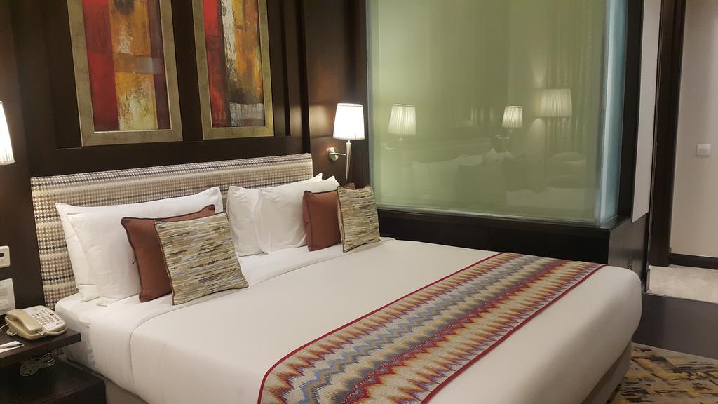 Radisson Noida Otel Dış mekan fotoğraf