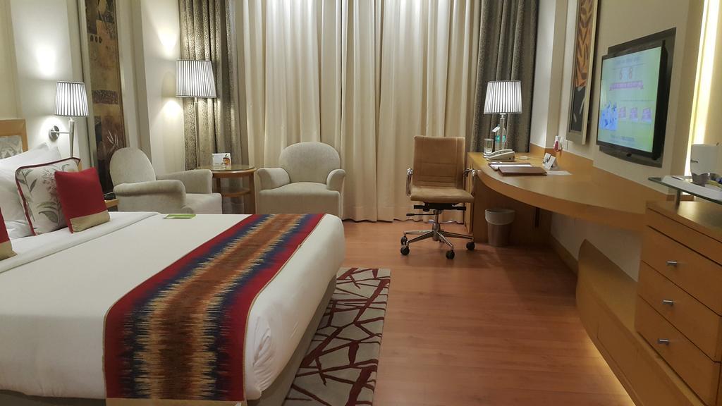 Radisson Noida Otel Dış mekan fotoğraf