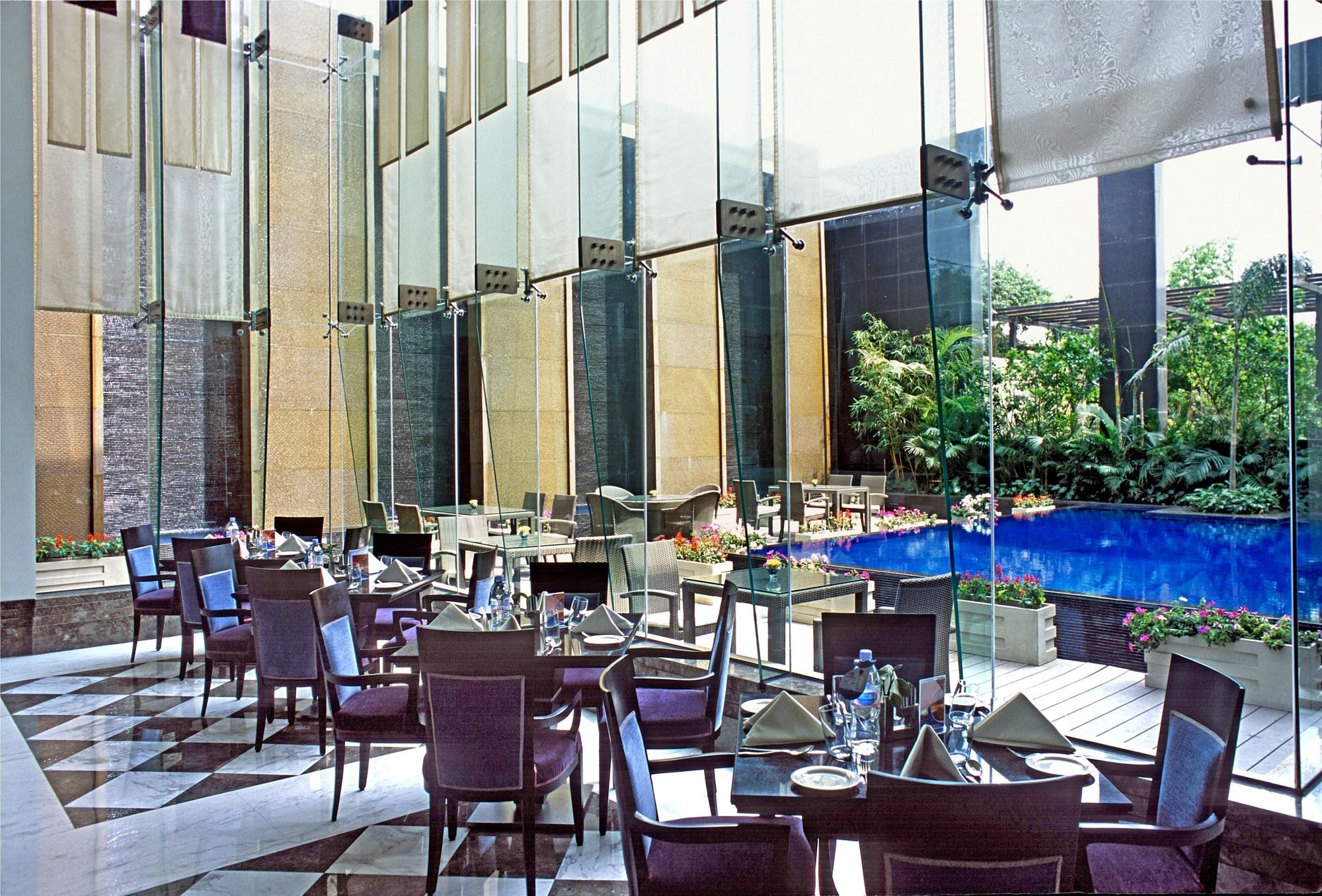 Radisson Noida Otel Dış mekan fotoğraf